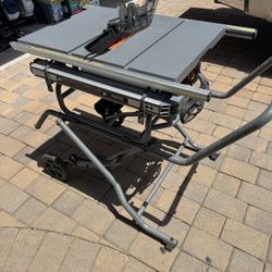 Ridgid  TS-UV  portable table saw