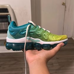 Women’s shoes
