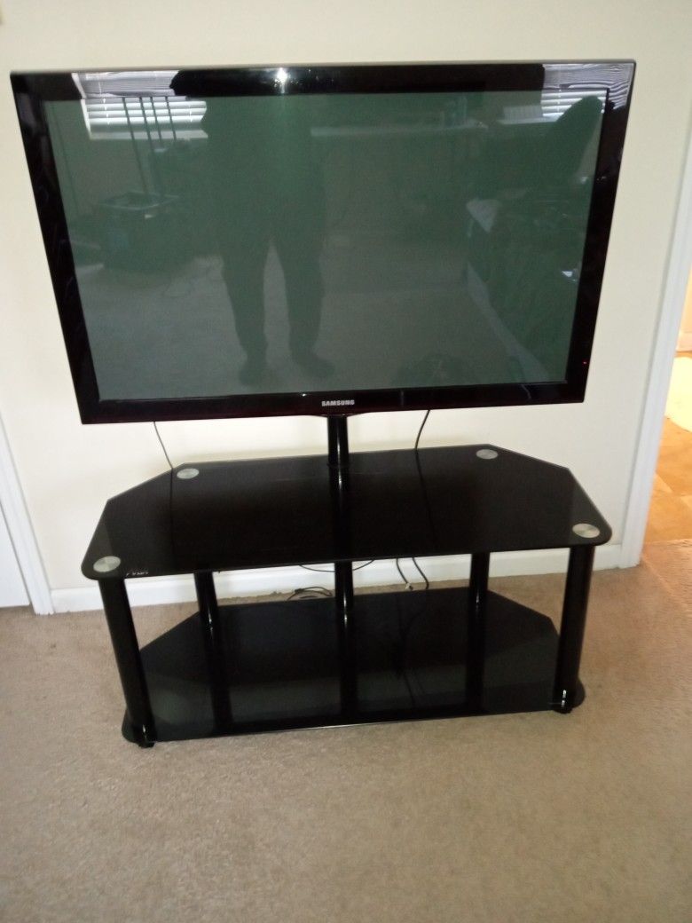 $20 Flat Screen Plasma TV & Stand.