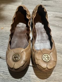 Tory Burch Camel Gold Logo Banding Flat Shoes 7M