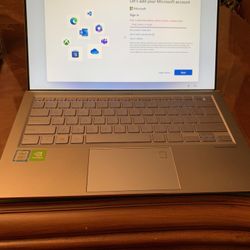 Asus Zen book Laptop 2019 Ux392f 
