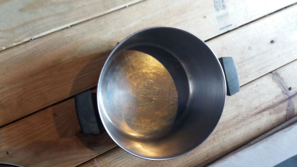 Large cooking pan