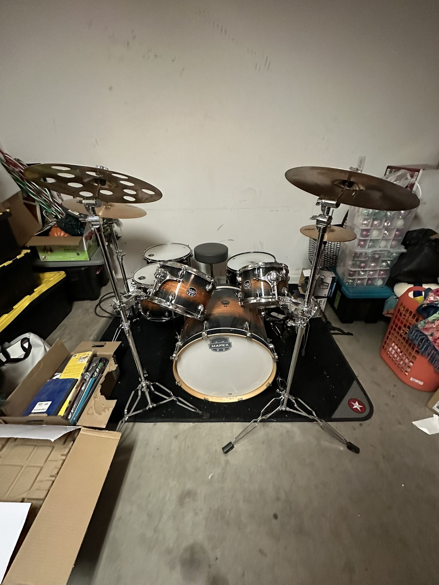 Mapex 6 Piece Drum Kit 