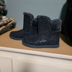 Girl's Shoes Size 5 NEW