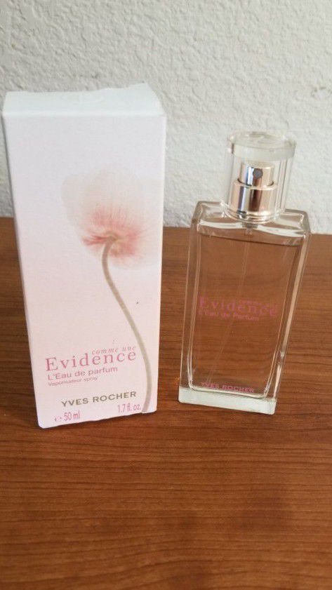 *Yves Rocher* Evidence Parfum (1.7oz)