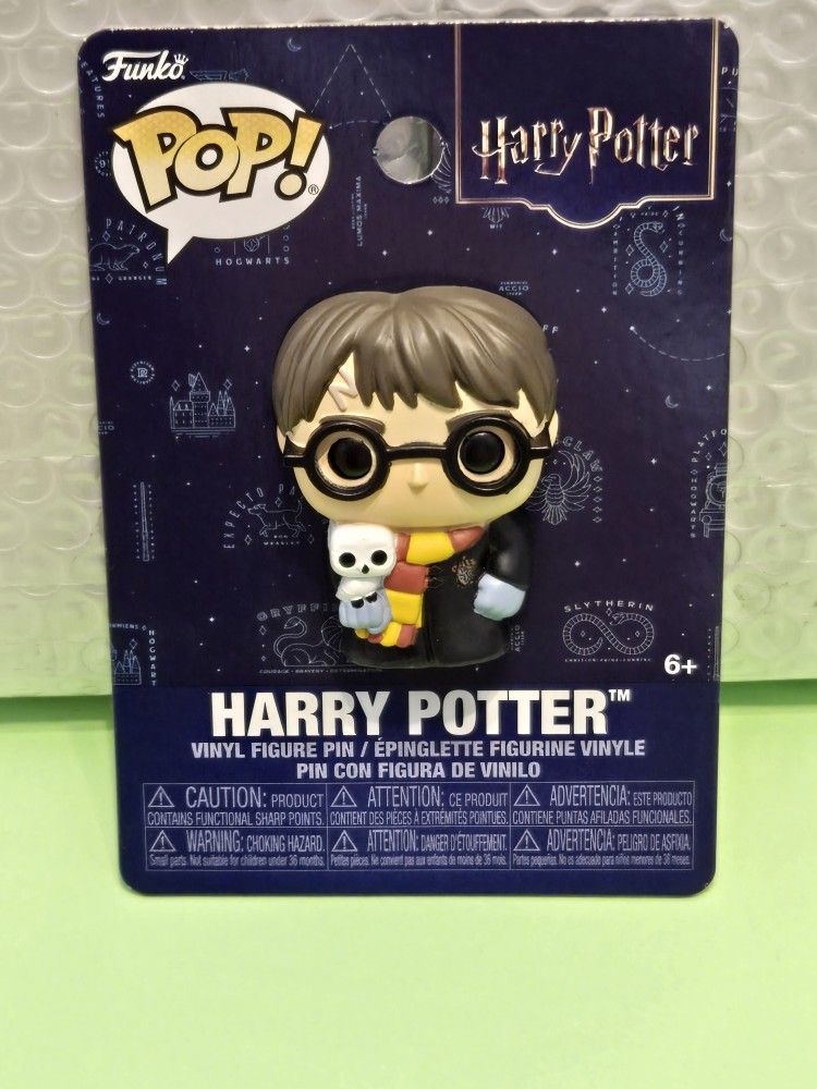 Harry Potter with Hedwig in Hand PVC Pin Funko Pop