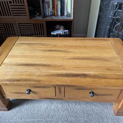 Matching Table And End Table FREE