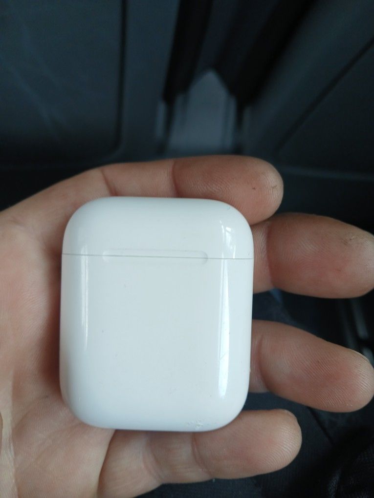 Apple AirPods 2nd Generation 