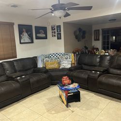 Sectional sofa for recliners with cupholders