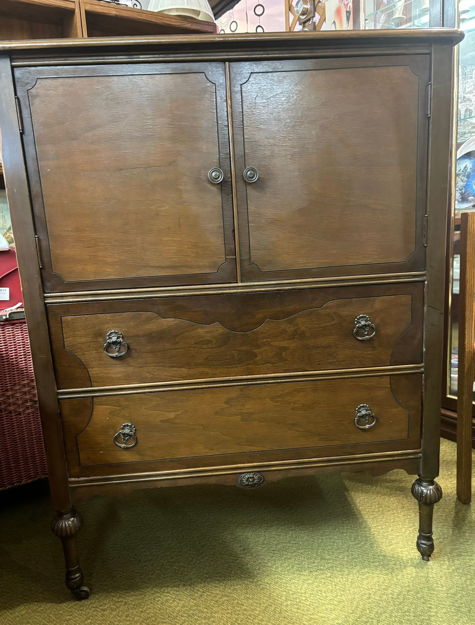 Vintage wood dresser on wheels 5 drawers