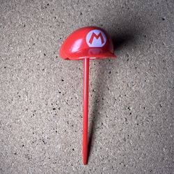 SUPER NINTENDO WORLD Universal Studios Hollywood Mario Hat Burger Topper Skewer