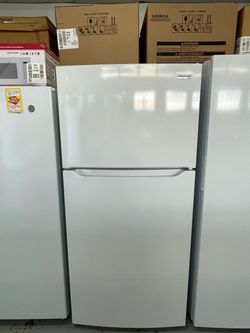 New Frigidaire 30 in 22 cu ft Standard Depth Garage Ready Top Freezer Refrigerator in White,