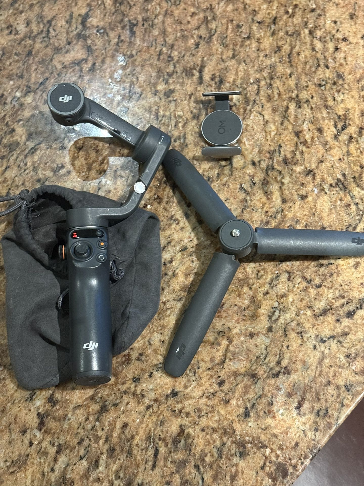 DJI Osmo Mobile 7P Gimbal Stabilizer for Smartphone 3-Axis Phone Gimbal