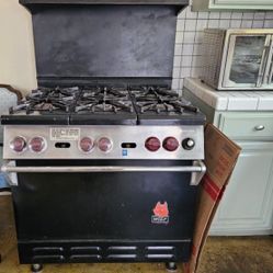 WOLF 6 Burner Gas Stove & Oven