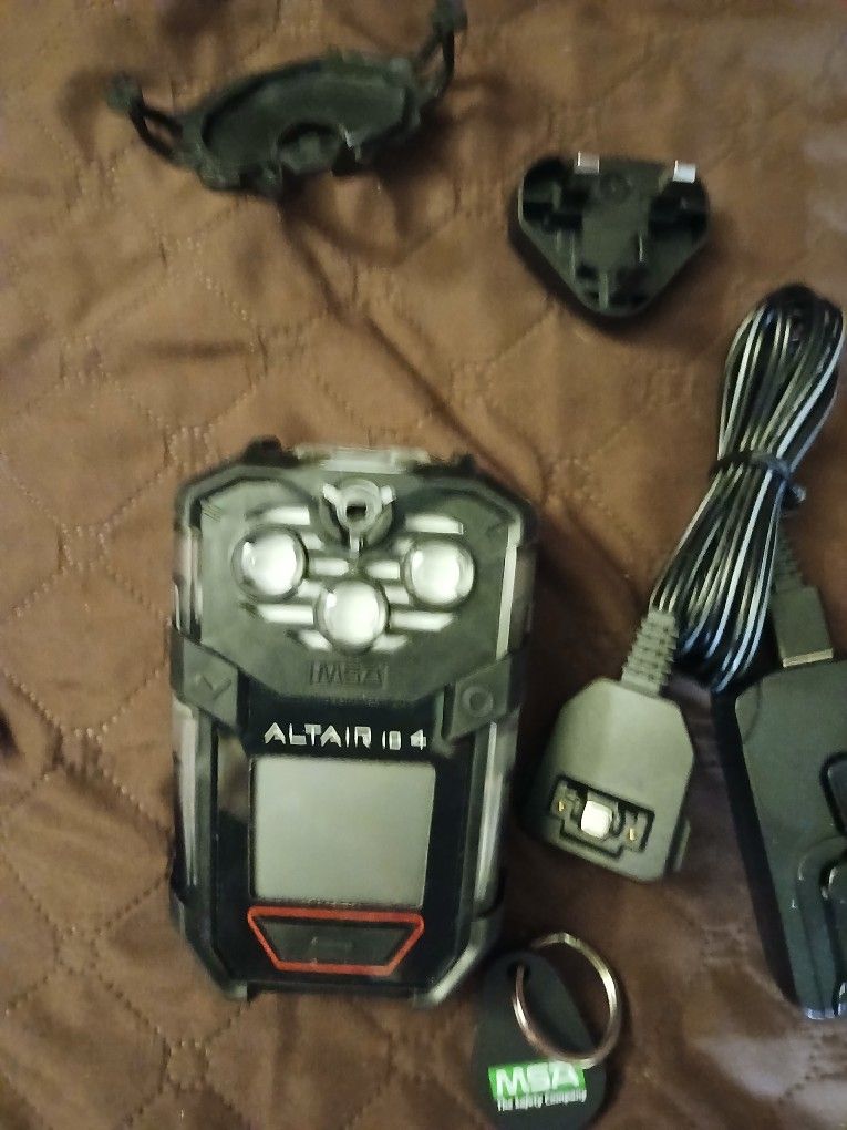 Altaire Io 4