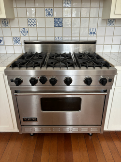 Viking 36" Six Burner Range in good condition