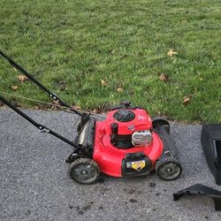 Craftsman M110 21-inch Lawnmower