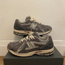 SZ 10.5 New Balance 1906d “Protection Pack Castlerock”