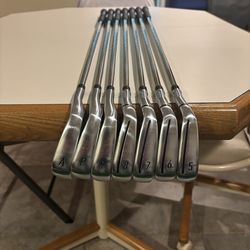 Taylormade QI Irons