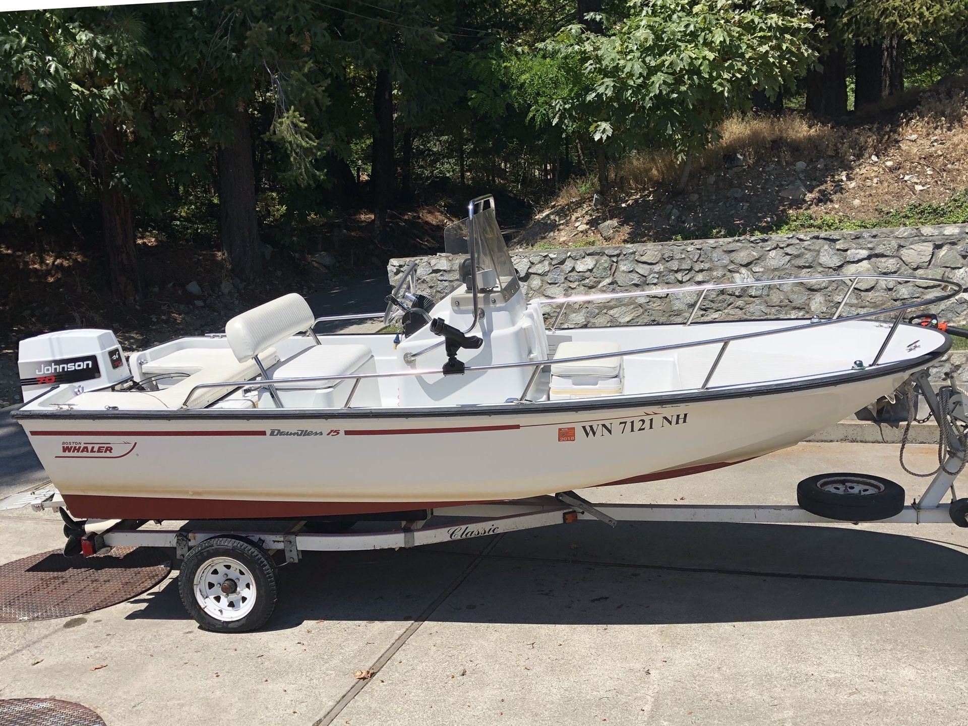 Boston Whaler Dauntless 15 1994