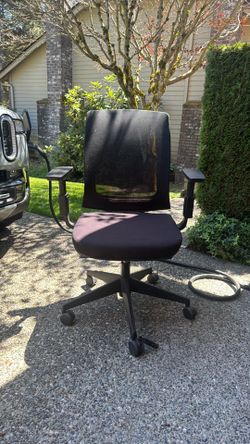 HON Lota Mesh Mid-Back Task Chair