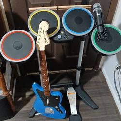 Rock Band 4 Guitar, Drums, Microphone And Game For Xbox One, Series X And S. Tested All Works 
