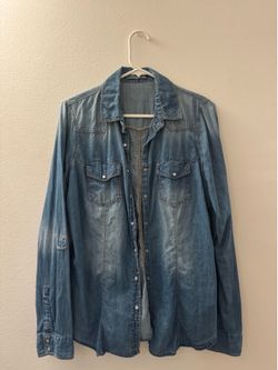 Long sleeve denim shirt