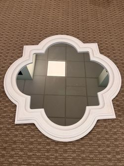 Wall mirror