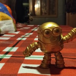 Gold Minon