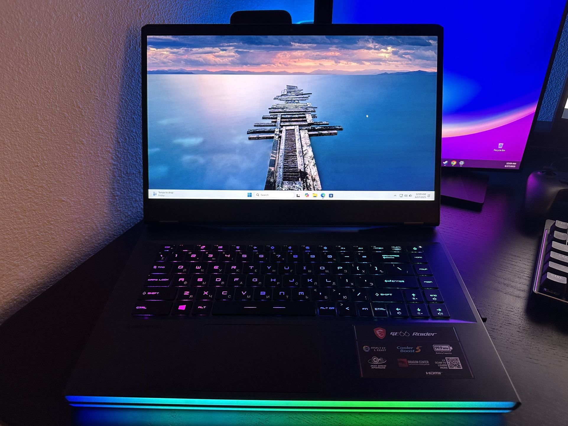 MSI GE66 Raider – RTX 2070 Super / i7 / 16GB / 1TB SSD / 240Hz - Gaming Laptop