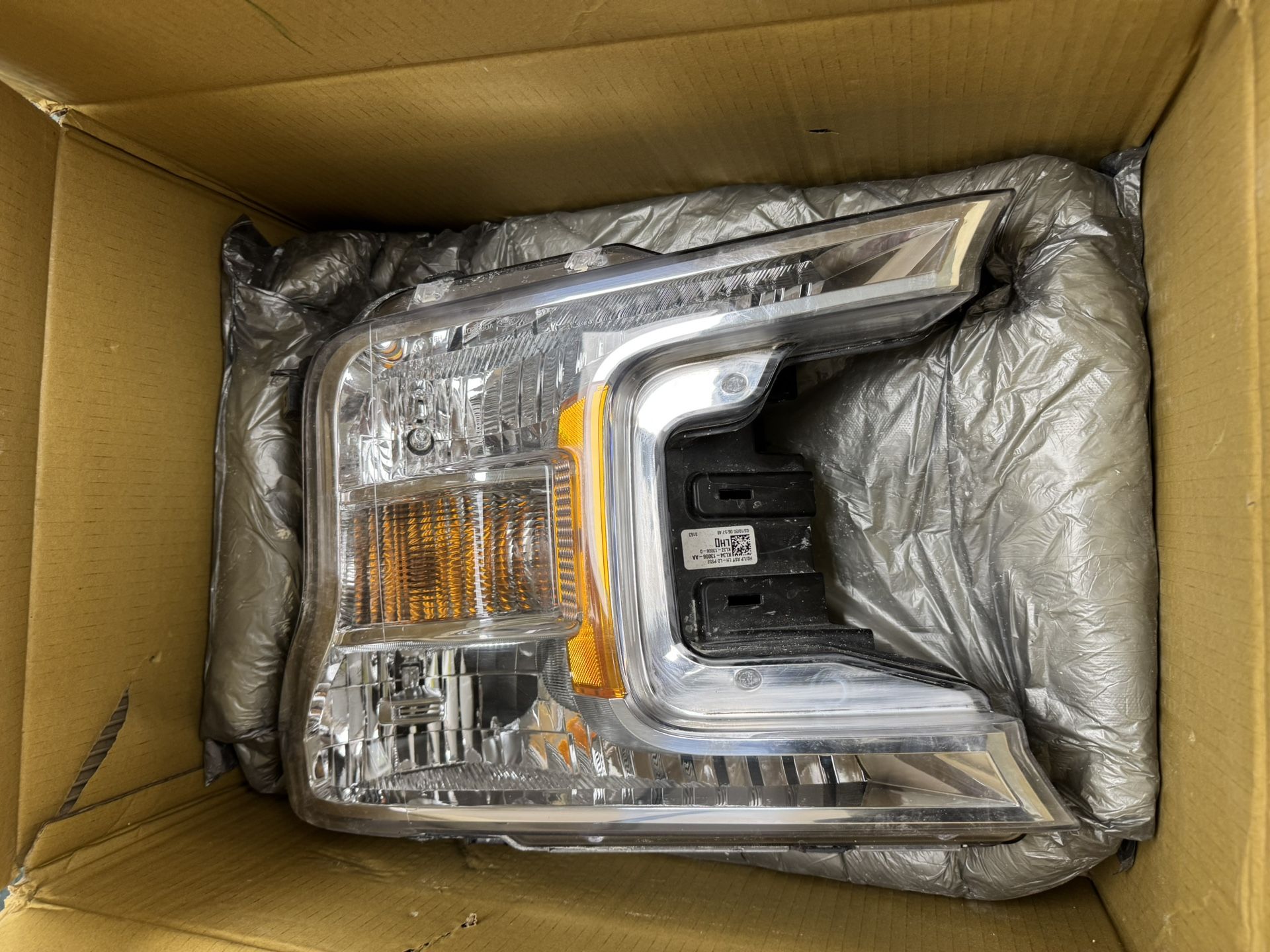 OEM Ford F-150 2020 Headlights – Gently Used, Excellent Condition