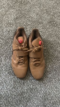 Reebok Lifting Shoes