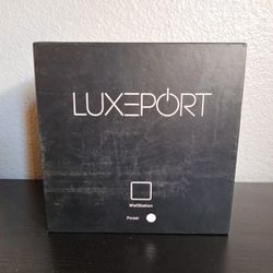 Iport Luxeport Wall Station White, New 71005 iPad docking port