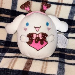 My melody and cinnamon roll squishmallows  