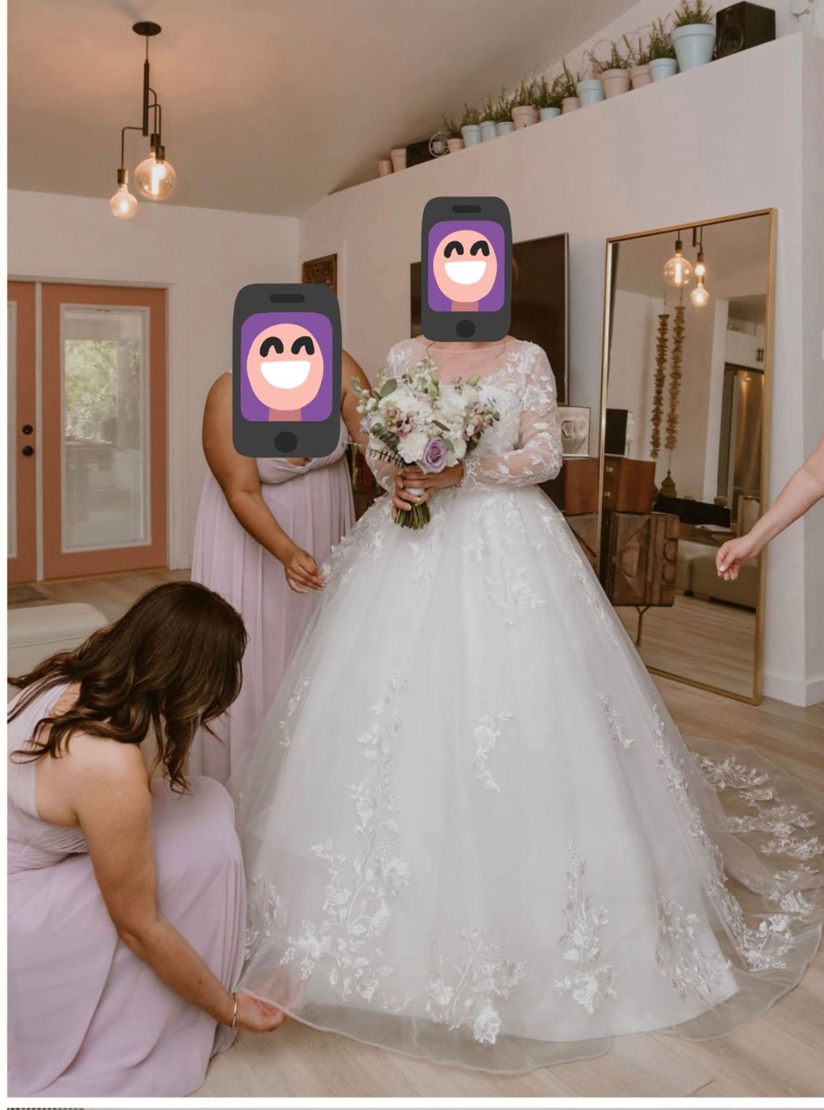 Wedding Dress – Wear With or Without Petticoat & Shoes