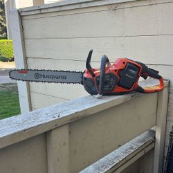 Chainsaw Husqvarna