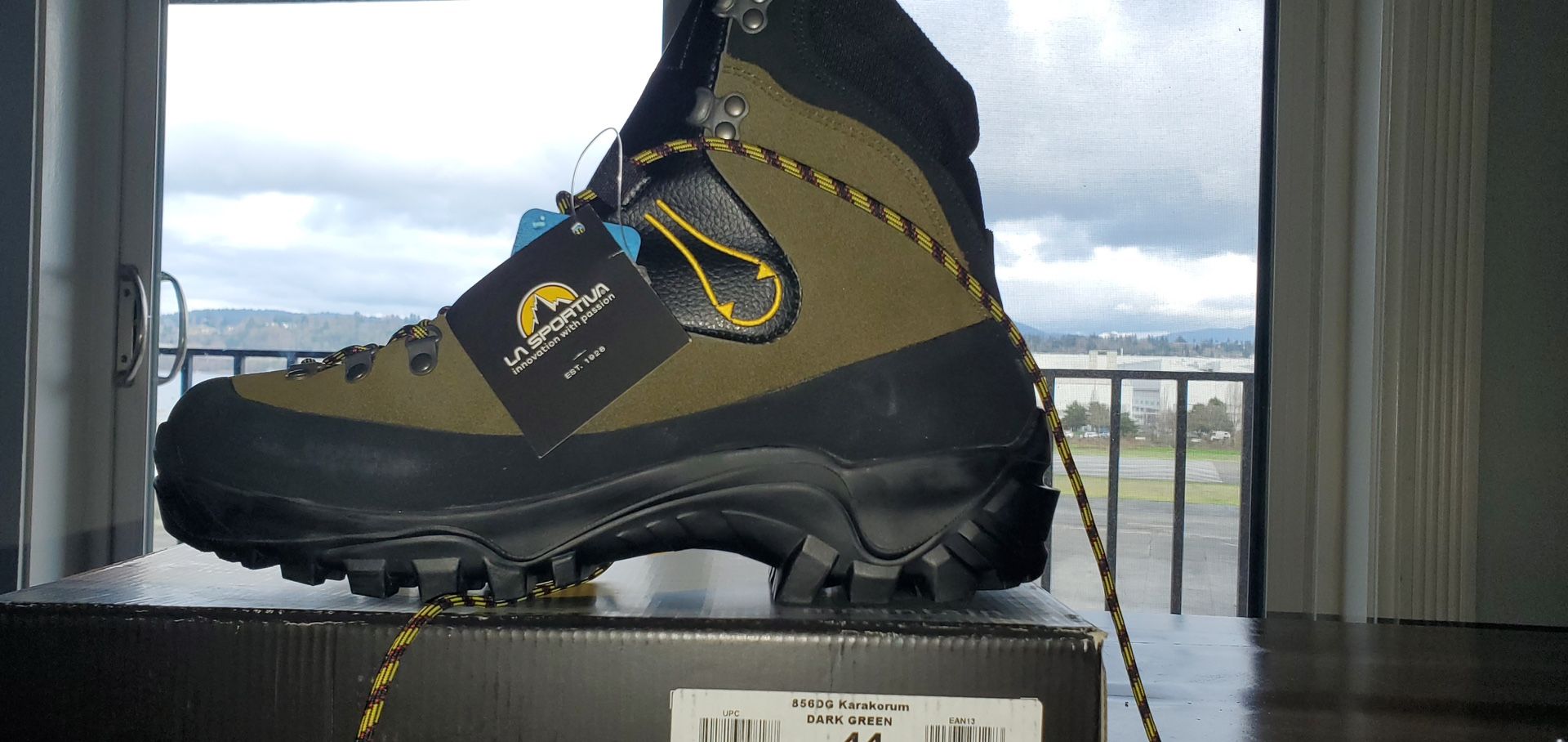 la sportiva karakorum mountaineering boots NEW