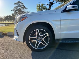 2017 Mercedes-Benz GLS-Class