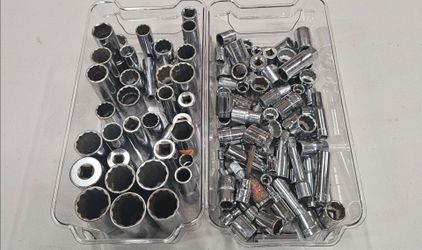 Various sockets up to 1-1/8“