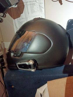 Motorcycle Helmet with Cardo Packtalk Bold