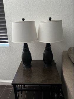 2 lamps