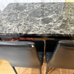 Breakfast Table And 4 Chairs For Sale - $20
