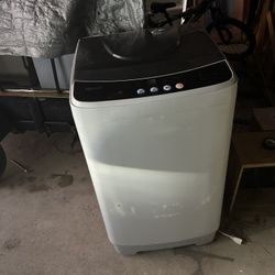 Hanai Portable Laundry Machine 