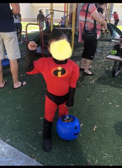 Costume