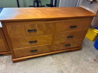 Dresser and night table set