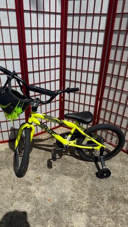 Kids bike with helmet