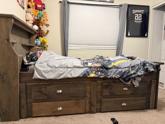 Driftwood captain twin bedframe