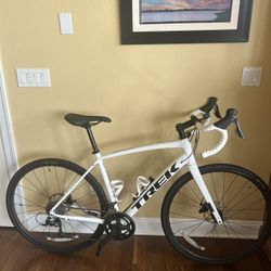 2023 Trek Domane AL3 (54 Frame) 