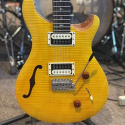 PRS SE Custom 22 Electric Guitar in Santana Yellow