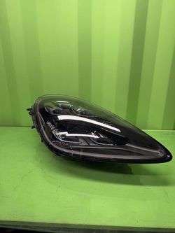 2019 2020 2021 2022 PORCHES CAYENNE TURBO GTS Right Passenger Side Headlight OEM 9Y0.941.036.K